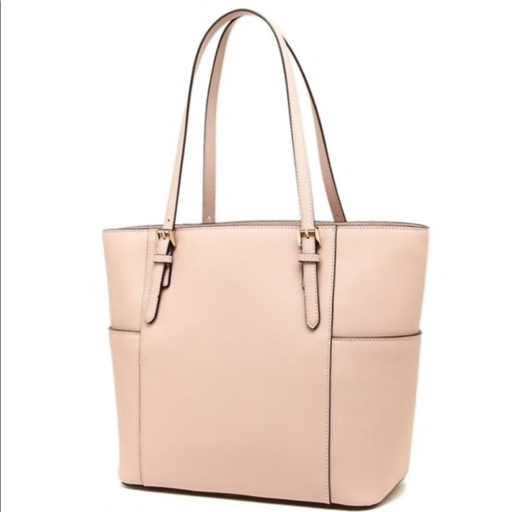 Soft pink jet set purse sale price until Mon - Picture 3 of 8